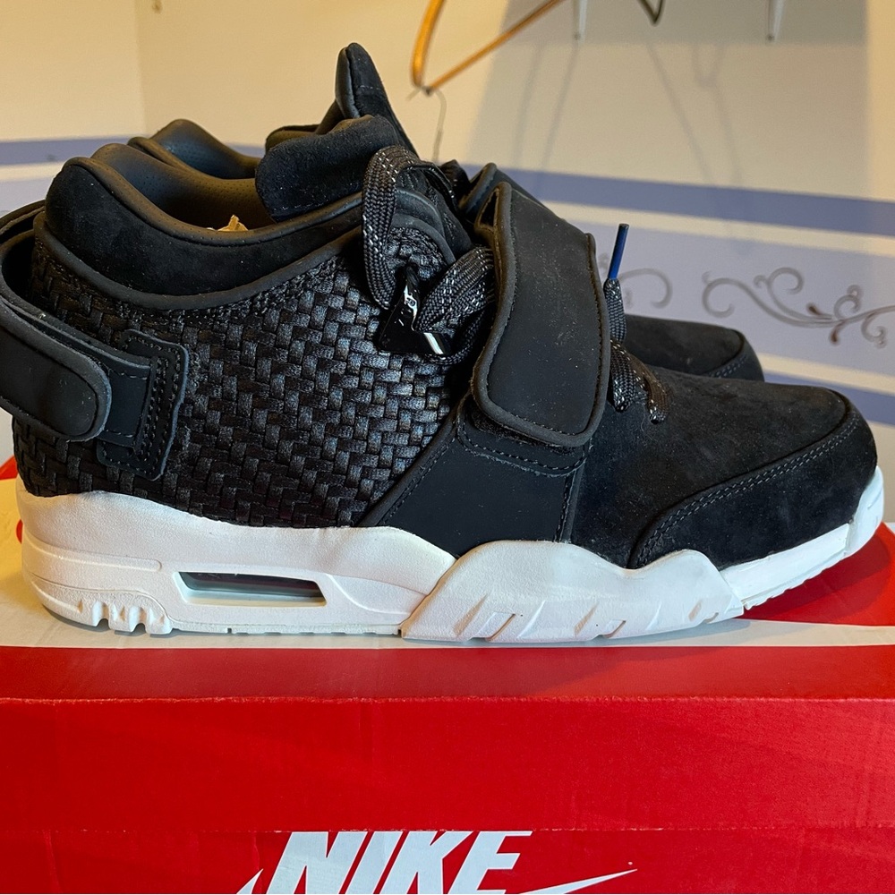 Nike Air Trainer Victor Cruz black and White size 9.5 New